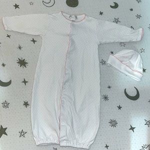 kissy kissy convertible gown 0-3 months + hat